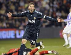 开云体育入口-绝杀改写历史！美加墨世界杯焦点战，秘鲁压哨绝杀荷兰，窒息对决引爆全球