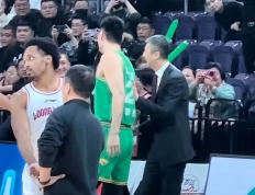 开云平台-精彩犯规判罚，影响胜负大逆转