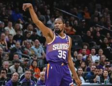 开云体育在线-天津队完胜76人，杜兰特刷新纪录