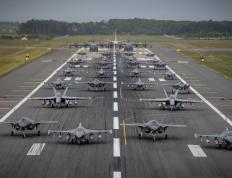 开云体育-钢铁战车碾压天蓝防线，门神拉亚筑起叹息之墙