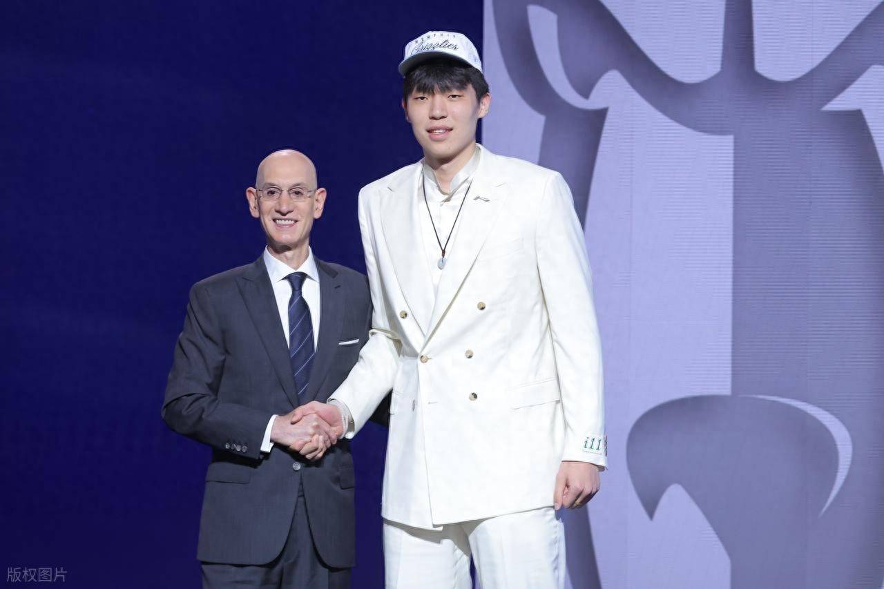 开云体育登录-亚洲球员在NBA比赛中引发热议