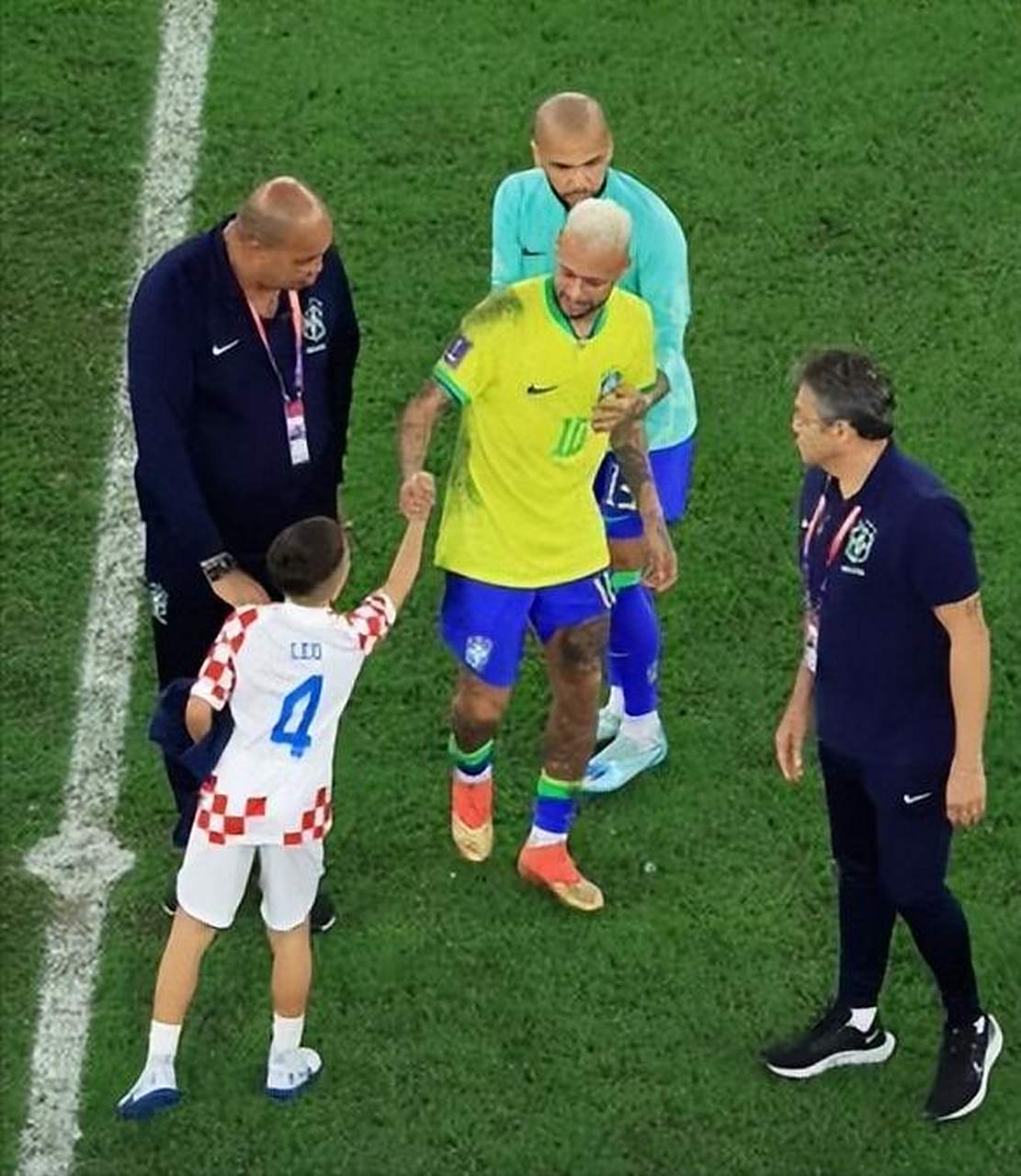 开云体育登录-关于荷兰血洗克罗地亚，内马尔统治全场的信息