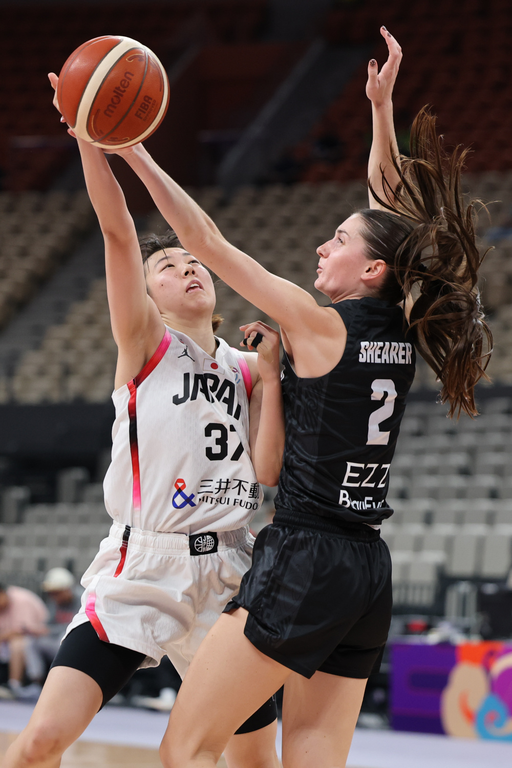 开云下载-篮球决赛震撼开打，巅峰对决引爆全场