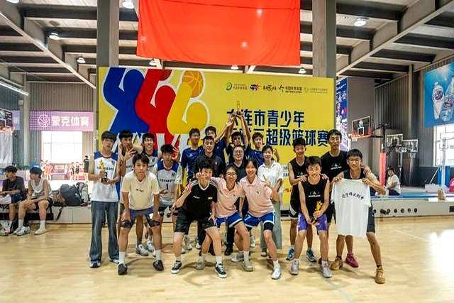 开云下载-篮球决赛震撼开打，巅峰对决引爆全场