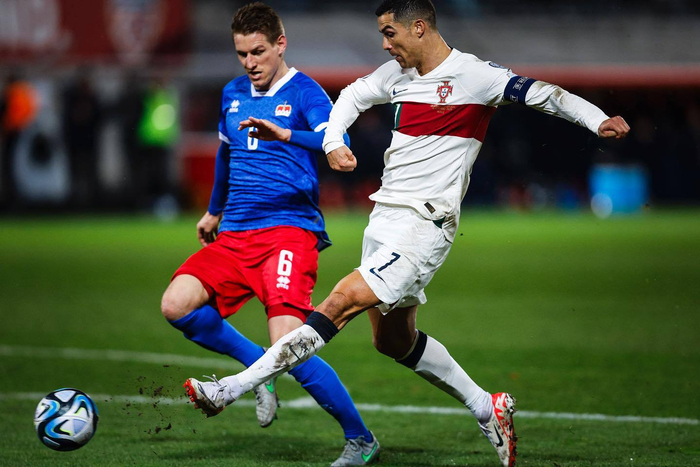 开云APP-葡萄牙队完胜英格兰队，波尔关键制胜