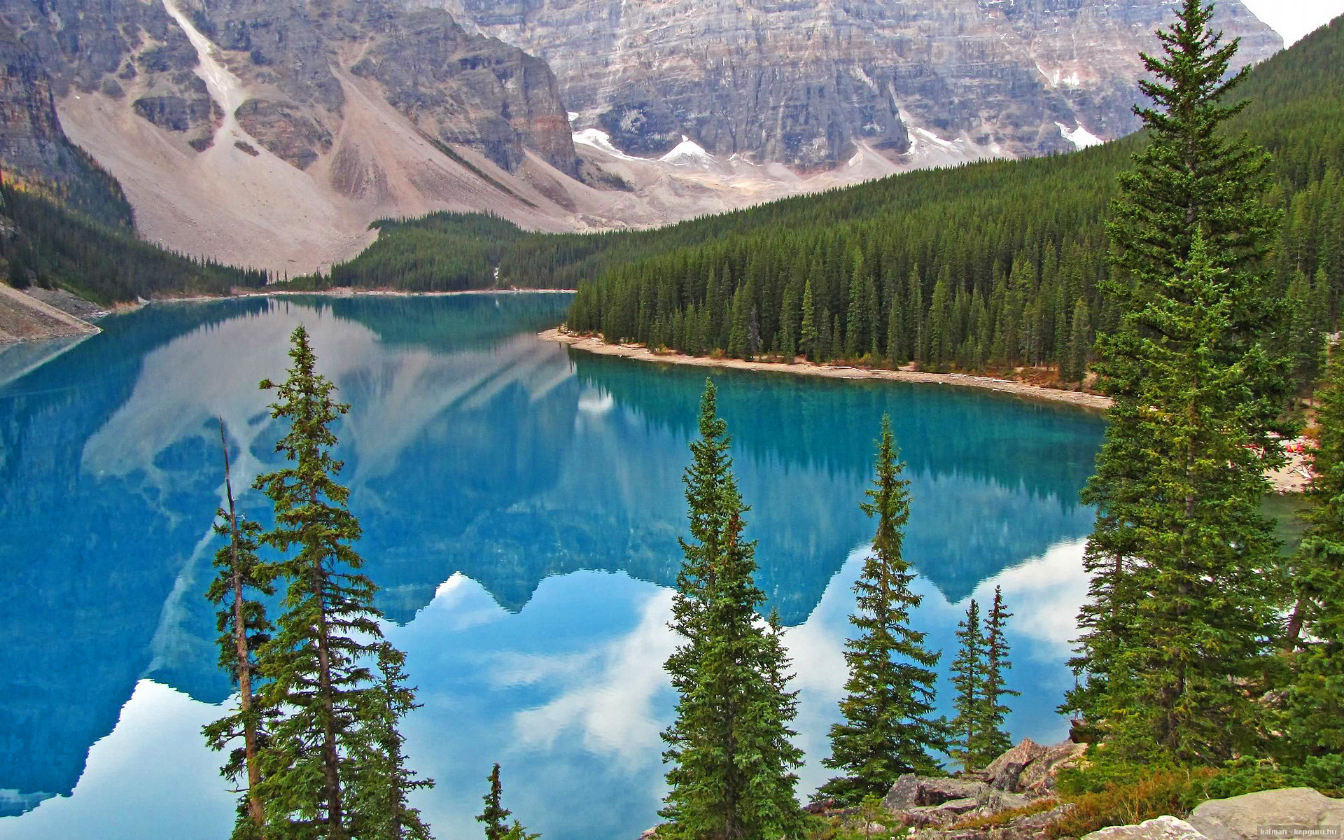 开云体育下载-从地缘铁幕到赛场黎明，当阿尔瓦雷斯用一记三分击碎封锁神话