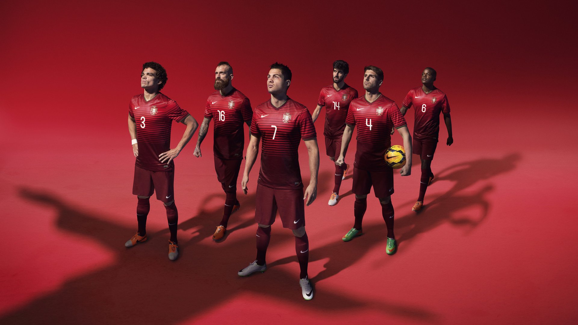 开云体育在线-东西方巨星同日宣示，赢家，始终是巨星游戏