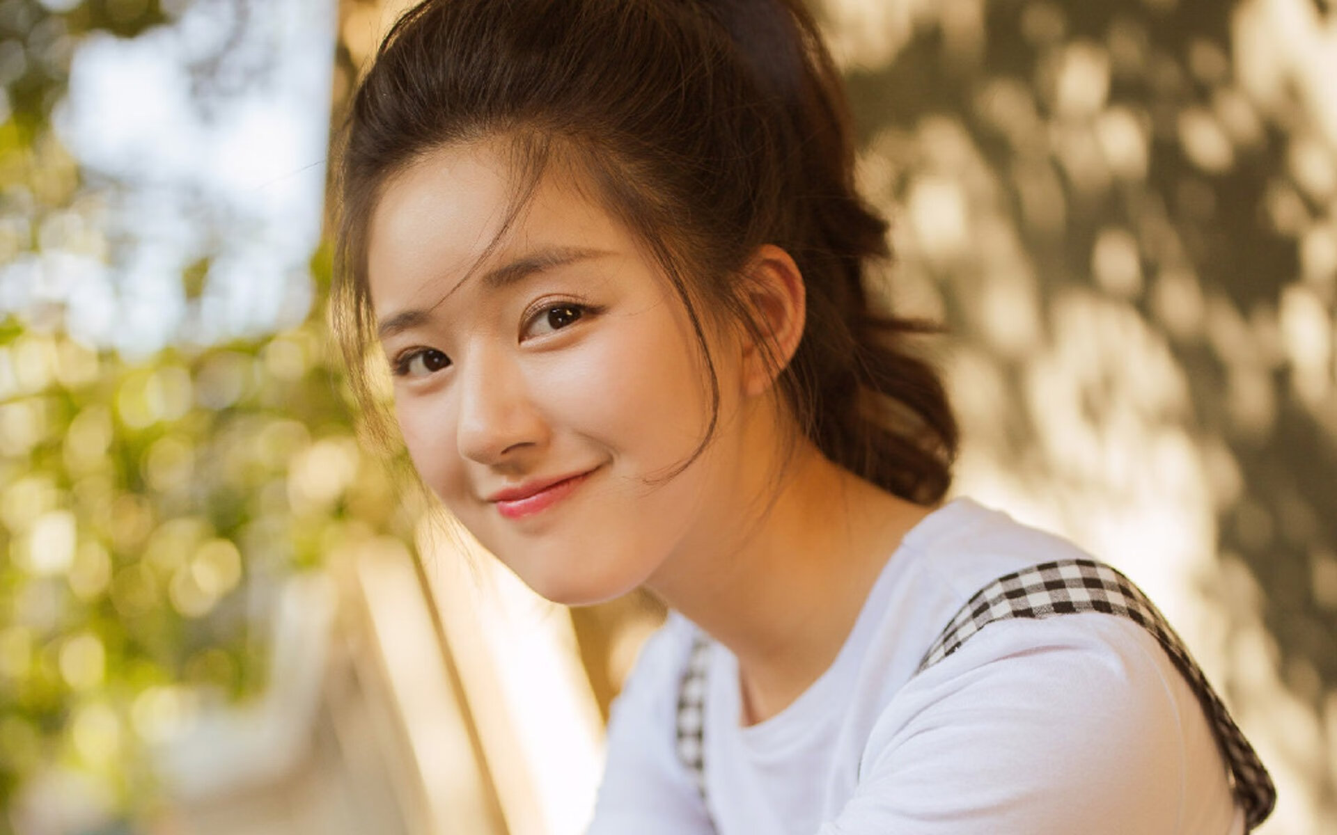 开云下载-隔空对话，团队铁壁与孤胆尖刀，现代足球的双面叙事