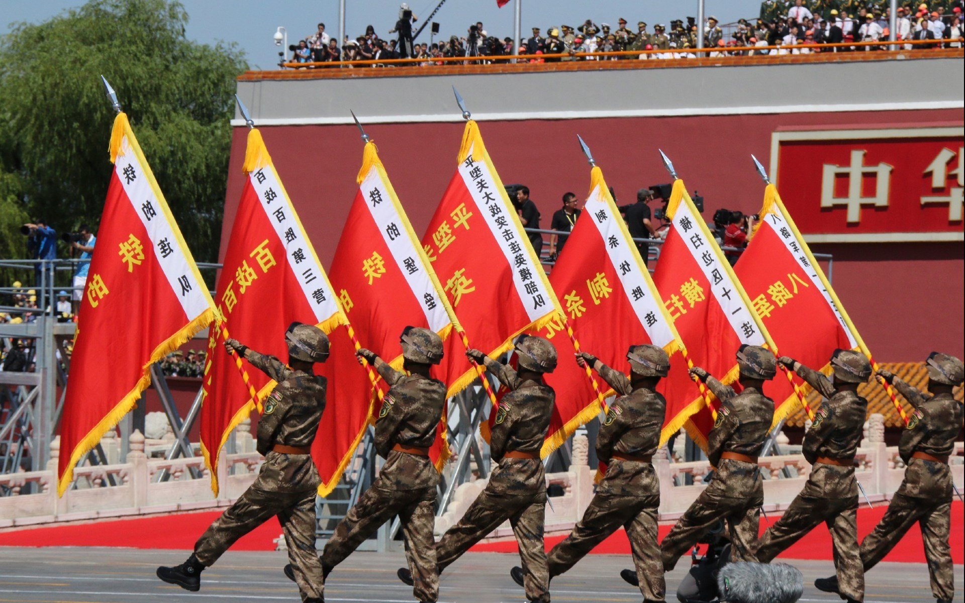 开云官网-冰火巴林夜,当巴斯托尼的个人能力在F1揭幕战中完全展现