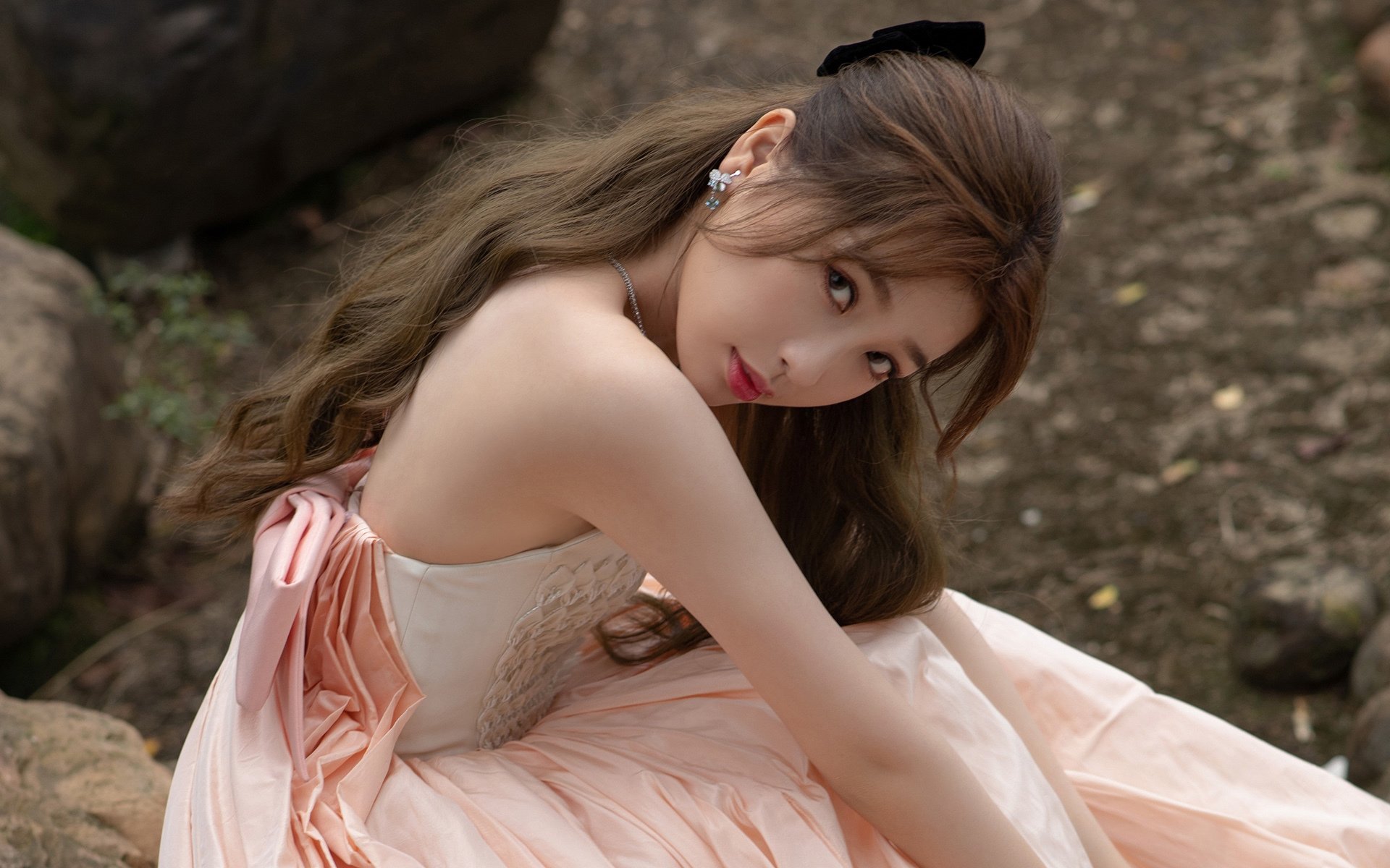 开云平台-莫兰特绝杀助步行者力克广东队,国际友谊赛上演巅峰对决